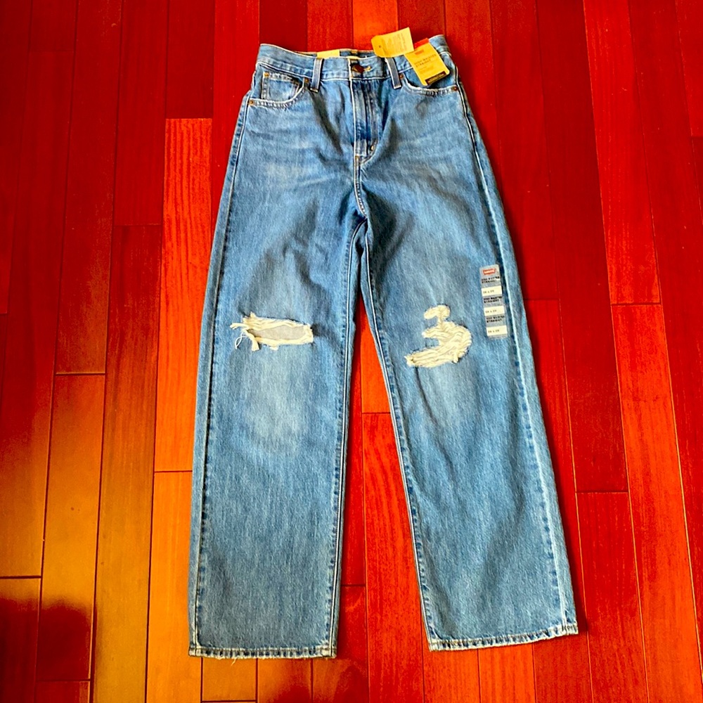 Levi’s High Waited Straight Jeans